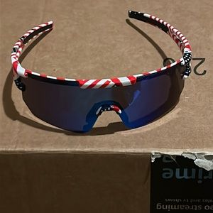 NEW IN BOX Polarized sunglasses